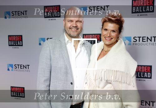 Gouda 12 oktober 2020
Premiere Murder Ballad in schouwburg Gouda. Anouk v Nes met partner