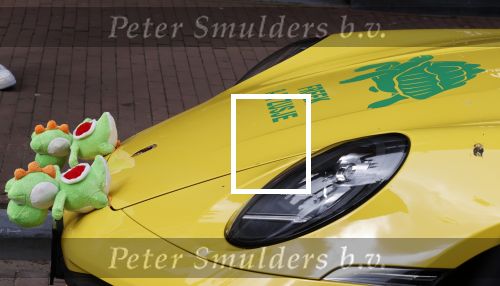 Amsterdam 25 september 2020
Bas Smit rijdt in een gele porsche met stickers van Freek & t zusje