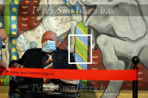 Vlaardingen 13 oktober 2020
Bassie en Adriaan openen in het Vlaardings Museum hun expositie over hun carrierre .
Bas v Toor en Aad v Toor hun vrouwen zijn natullrlijk ook aanwezig.