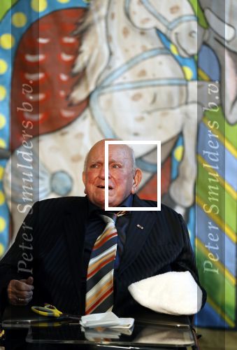 Vlaardingen 13 oktober 2020
Bassie en Adriaan openen in het Vlaardings Museum hun expositie over hun carrierre .
Bas v Toor en Aad v Toor hun vrouwen zijn natullrlijk ook aanwezig.