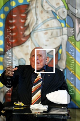 Vlaardingen 13 oktober 2020
Bassie en Adriaan openen in het Vlaardings Museum hun expositie over hun carrierre .
Bas v Toor en Aad v Toor hun vrouwen zijn natullrlijk ook aanwezig.