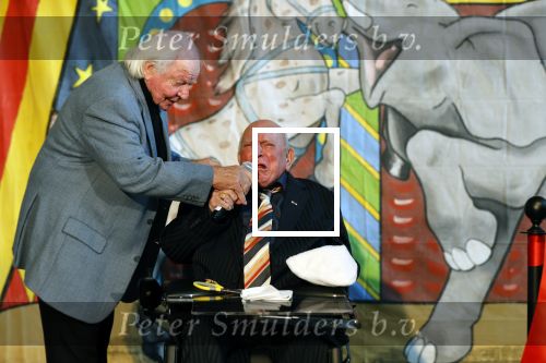 Vlaardingen 13 oktober 2020
Bassie en Adriaan openen in het Vlaardings Museum hun expositie over hun carrierre .
Bas v Toor en Aad v Toor hun vrouwen zijn natullrlijk ook aanwezig.