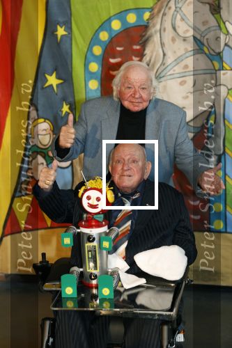 Vlaardingen 13 oktober 2020
Bassie en Adriaan openen in het Vlaardings Museum hun expositie over hun carrierre .
Bas v Toor en Aad v Toor hun vrouwen zijn natullrlijk ook aanwezig.