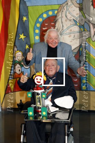 Vlaardingen 13 oktober 2020
Bassie en Adriaan openen in het Vlaardings Museum hun expositie over hun carrierre .
Bas v Toor en Aad v Toor hun vrouwen zijn natullrlijk ook aanwezig.