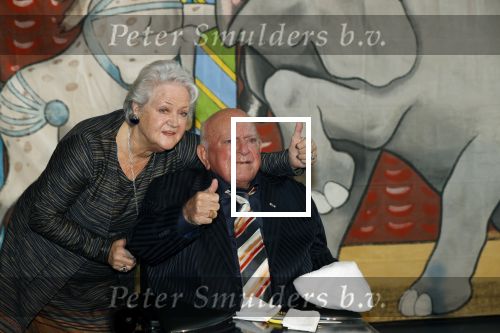 Vlaardingen 13 oktober 2020
Bassie en Adriaan openen in het Vlaardings Museum hun expositie over hun carrierre .
Bas v Toor en Aad v Toor hun vrouwen zijn natullrlijk ook aanwezig.