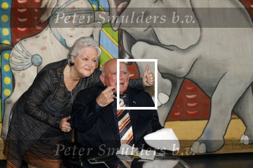 Vlaardingen 13 oktober 2020
Bassie en Adriaan openen in het Vlaardings Museum hun expositie over hun carrierre .
Bas v Toor en Aad v Toor hun vrouwen zijn natullrlijk ook aanwezig.