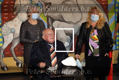 Vlaardingen 13 oktober 2020
Bassie en Adriaan openen in het Vlaardings Museum hun expositie over hun carrierre .
Bas v Toor en Aad v Toor hun vrouwen zijn natullrlijk ook aanwezig.