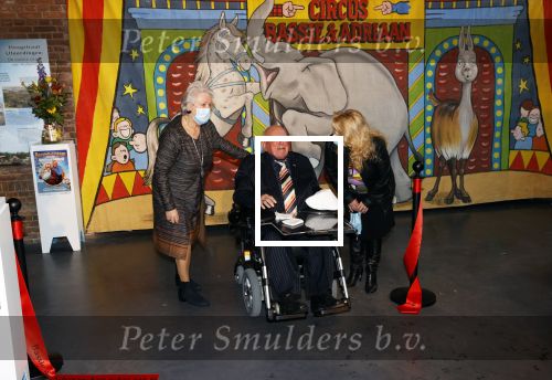 Vlaardingen 13 oktober 2020
Bassie en Adriaan openen in het Vlaardings Museum hun expositie over hun carrierre .
Bas v Toor en Aad v Toor hun vrouwen zijn natullrlijk ook aanwezig.