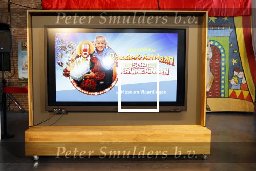 Vlaardingen 13 oktober 2020
Bassie en Adriaan openen in het Vlaardings Museum hun expositie over hun carrierre .
Bas v Toor en Aad v Toor hun vrouwen zijn natullrlijk ook aanwezig.