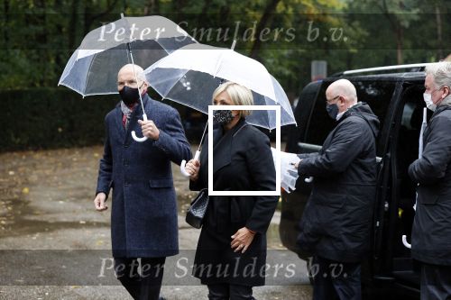 Naarden 8 oktober 2020
Begrafenis Jan des Bouvrie  op algemene begraafplaats Nieuw Valkeveen.
Caroline Tensen kwam met haar man Ernst Jan