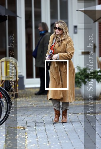 Amsterdam 7 oktober 2020
Claudia Schoemacher met een kennis op de cornelis schuytstraat
