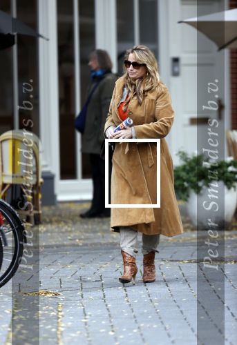 Amsterdam 7 oktober 2020
Claudia Schoemacher met een kennis op de cornelis schuytstraat