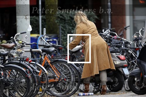 Amsterdam 7 oktober 2020
Claudia Schoemacher met een kennis op de cornelis schuytstraat