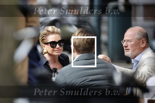 Amsterdam 23 september 2020
Connie Witteman met haar ex vriend Frans v Maarschalkerwaart op terras op de cornelis schuytstraat