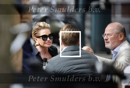 Amsterdam 23 september 2020
Connie Witteman met haar ex vriend Frans v Maarschalkerwaart op terras op de cornelis schuytstraat