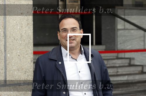 Arnhem 12 oktober 2020
Rechtszaak tussen Judith Pietersen bijgestaan door Paardenadvocaat Luc Schelstraete en Dan Brown\'s ex-vrouw Blythe ivm een paard dat Judith gekregen heeft van haar vriend Dan Brown. Woordvoerder van Blythe Brown David Brilleslijper is ook aanwezig