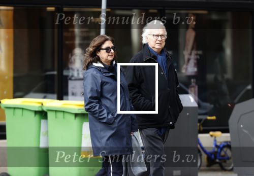 Amsterdam 2 oktober 2020
Eddy Habbema met zijn vrouw aan het wandelen in Amsterdam zuid