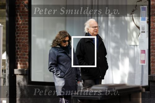Amsterdam 2 oktober 2020
Eddy Habbema met zijn vrouw aan het wandelen in Amsterdam zuid
