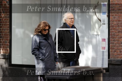 Amsterdam 2 oktober 2020
Eddy Habbema met zijn vrouw aan het wandelen in Amsterdam zuid
