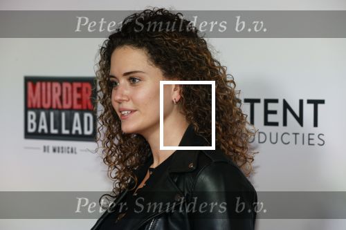 Gouda 12 oktober 2020
Premiere Murder Ballad in schouwburg Gouda. Emma Deckers kwam met een vriendn