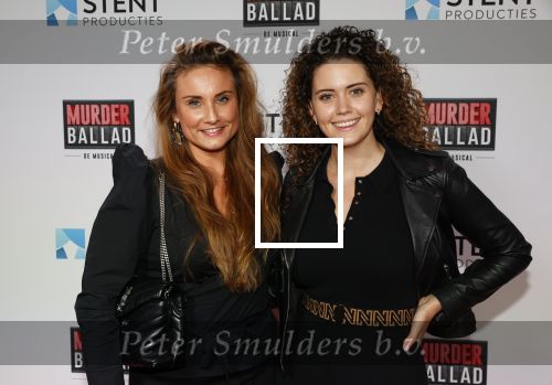 Gouda 12 oktober 2020
Premiere Murder Ballad in schouwburg Gouda. Emma Deckers kwam met een vriendn