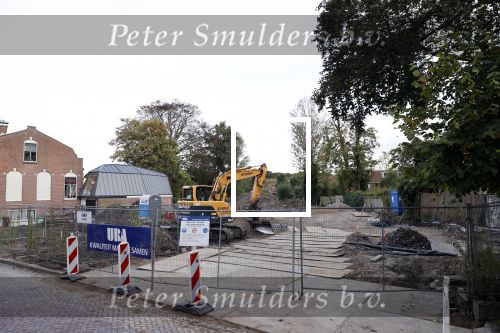 Abcoude 9 oktober 2020
In Abcoude wonen tegenwoordig heel veel bekende Nederlanders .
Het huis van Eva Jinek