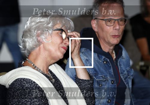 Amsterdam 25 mei 2020
Boekpresentatie Fien Vermeulen in het college Hotel. Fien met haar ouders