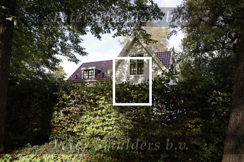 Velzen zuid 10 oktober 2020
Floortje Dessing heeft op landgoed Waterland een nieuw huis gekocht