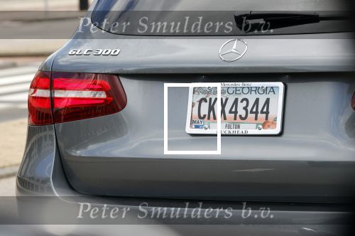 Amsterdam 24 september 2020
Frank de Boer doet boodschappen in Amsterdam zuid. Hij rijdt nog in een mercedes met een USA kenteken