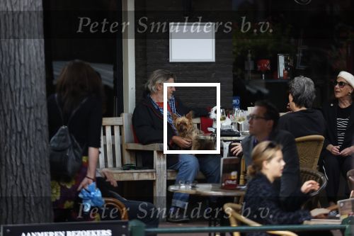 Amsterdam 29 september 2020
Hans v d Togt met vriendinnen en hondjes op terras