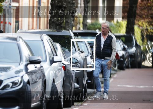 Amsterdam 26 september 2020
Jack Spijkerman bij zijn huis met zijn audi etron