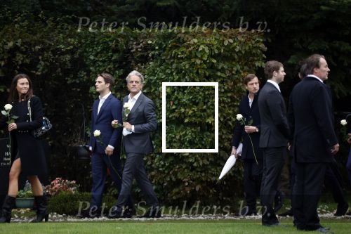 Naarden 8 oktober 2020
Begrafenis Jan des Bouvrie  op algemene begraafplaats Nieuw Valkeveen.
Sterrenmakelaar Jacques Walch