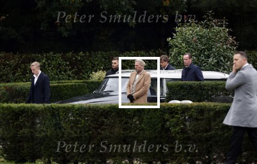 Naarden 8 oktober 2020
Begrafenis Jan des Bouvrie  op algemene begraafplaats Nieuw Valkeveen.
o a Zoons Jan Jr Jean Marc Marc Schroder en Bob Wisse droegen de kist