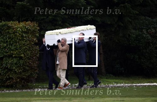 Naarden 8 oktober 2020
Begrafenis Jan des Bouvrie  op algemene begraafplaats Nieuw Valkeveen.
o a Zoons Jan Jr Jean Marc Marc Schroder en Bob Wisse droegen de kist