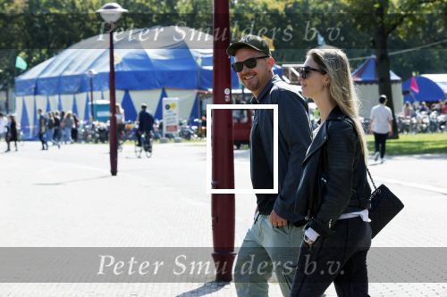 Amsterdam 19 september 2020
Johnny de Mol met zijn vrouw Anouk op het museumplein