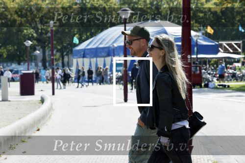 Amsterdam 19 september 2020
Johnny de Mol met zijn vrouw Anouk op het museumplein