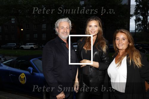 Amsterdam 29 september 2020
Presetatie Amsterdam XXXL magazine met Kim Feenstra op de cover. Kim Feenstra  Mark Teurlings en Jimena Rico