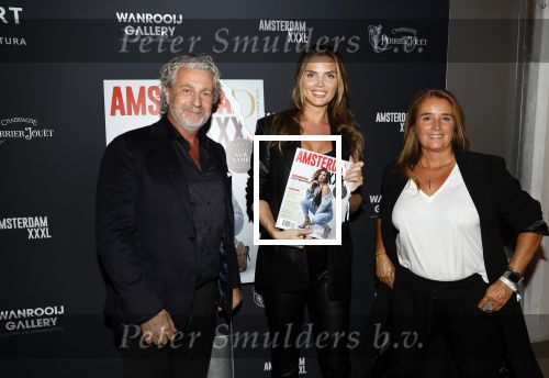 Amsterdam 29 september 2020
Presetatie Amsterdam XXXL magazine met Kim Feenstra op de cover. Kim Feenstra  Mark Teurlings en Jimena Rico