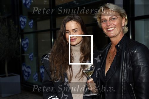 Amsterdam 29 september 2020
Presetatie Amsterdam XXXL magazine met Kim Feenstra op de cover. 
Loes v Delft
