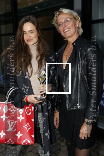 Amsterdam 29 september 2020
Presetatie Amsterdam XXXL magazine met Kim Feenstra op de cover. 
Loes v Delft