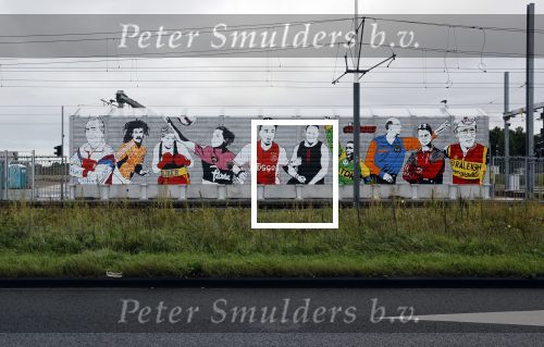 Amsterdam 29 september 2020
Muurschilderingen met Bobby Haarms Ruud Gullit Nouri Stanley menzo Co Stompe Louis v gaal en Gerie Kneteman . Lucia Rijker