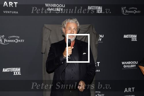 Amsterdam 29 september 2020
Presetatie Amsterdam XXXL magazine met Kim Feenstra op de cover. Mark teurlings
