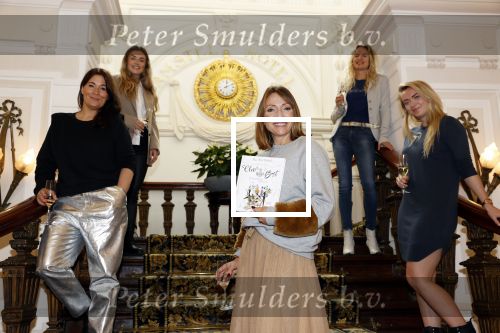 Amsterdam 30 september 2020
Boek presentatie May-Britt Mobach in het Amstel hotel.