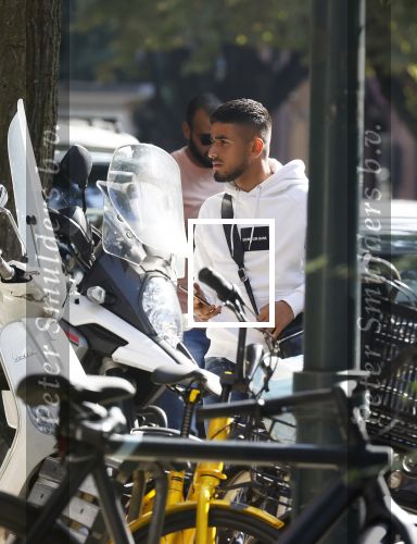 Amsterdam 22 september 2020
Naci Unuvar en zijn manager Mo Salem op de cornelis schuytstraat