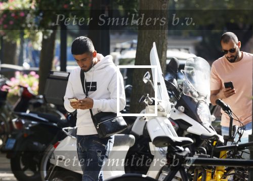 Amsterdam 22 september 2020
Naci Unuvar en zijn manager Mo Salem op de cornelis schuytstraat