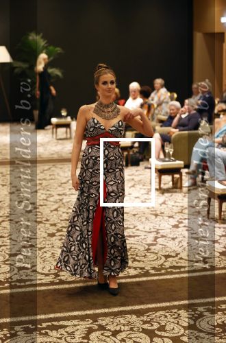 Amsterdam 11 september 2020
Modeshow (coronaproof) van Sheila de Vries in het Hilton Hotel. De dochter van Irene Moors , Rosalie Kroon