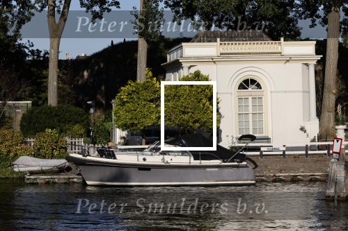 Weesp 21 september 2020
Mooi huis in centrum Weesp aan de Vecht met een mooie interboat voor de deur.
