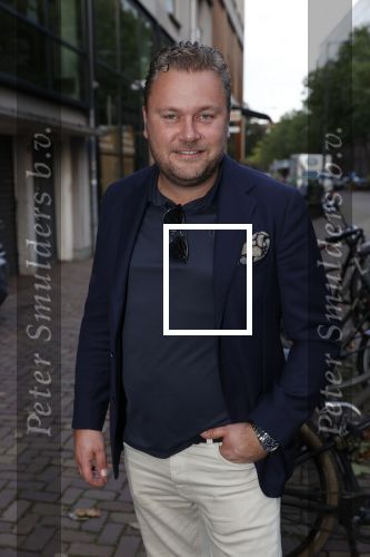 Amsterdam 29 september 2020
Presetatie Amsterdam XXXL magazine met Kim Feenstra op de cover. Wesly Bronkhorst met beste vriend Ray