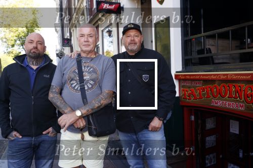 Amsterdam 18 september 2020
Rachel Hazes laat een tatoo zetten bij Hankypanky tatooshop op de wallen. Het woord mama wordt getatoeerd met daarin as van haar moeder. familie Willem v Boxtel.