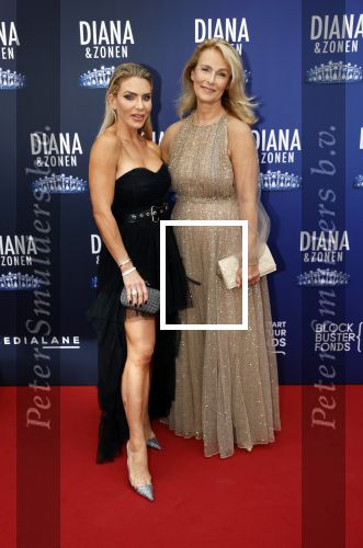 Amsterdam 12 september 2021
Premiere Diana en zonen in het deLaMar theater.
Aaltje v Zweden met haar dochter Anna Sophia
